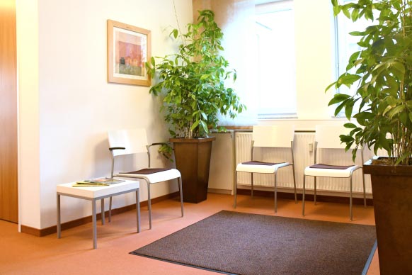 Kompass Kirchheim Wartebereich